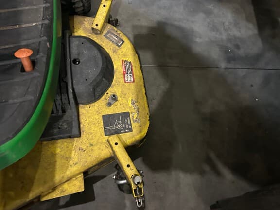 Image of John Deere X739 equipment image 1