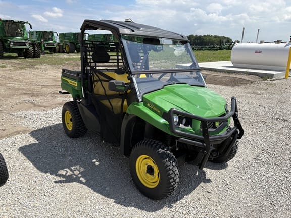 2021 John Deere XUV 590M Equipment Image0