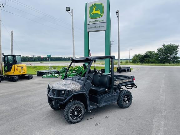 Image of John Deere XUV 835M Primary image