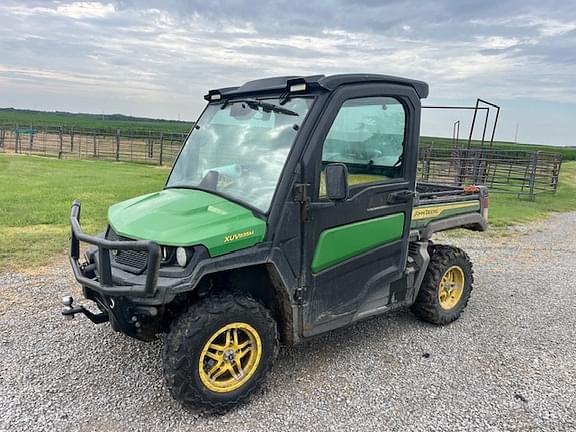 Image of John Deere XUV 835M Primary image