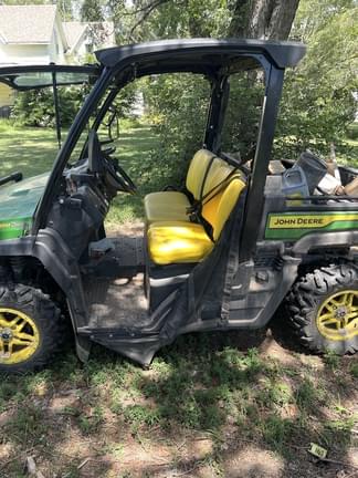 Image of John Deere XUV 835M equipment image 3