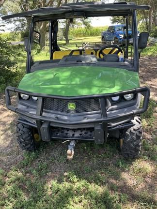 Image of John Deere XUV 835M equipment image 1