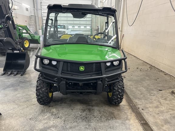 Image of John Deere XUV 835M equipment image 1