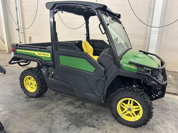 Image of John Deere XUV 835M Primary image