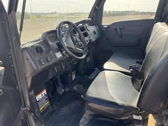 Image of John Deere XUV 835M equipment image 4