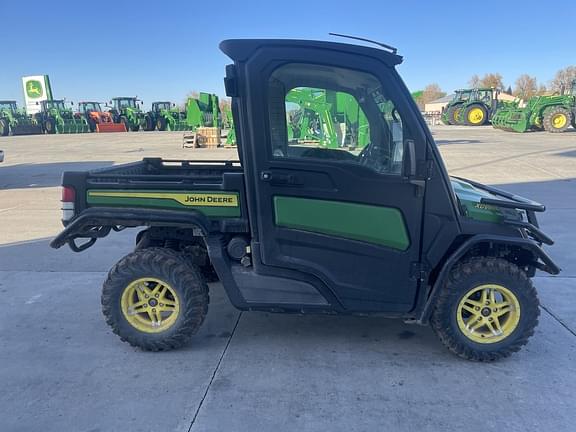 Image of John Deere XUV 835M equipment image 4
