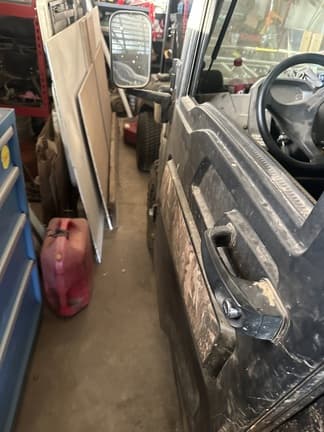 Image of John Deere XUV 835M equipment image 2