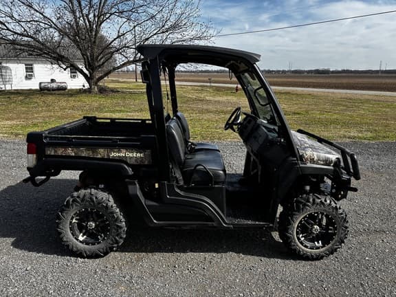 Image of John Deere XUV 835M equipment image 3