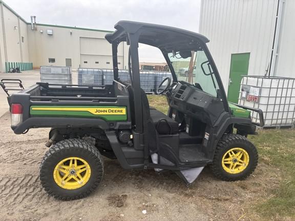 Image of John Deere XUV 835M equipment image 3