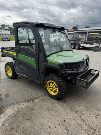 Image of John Deere XUV 835M Primary image
