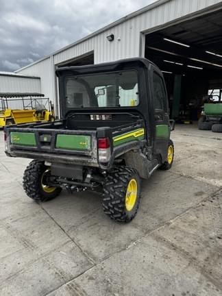 Image of John Deere XUV 835M equipment image 2