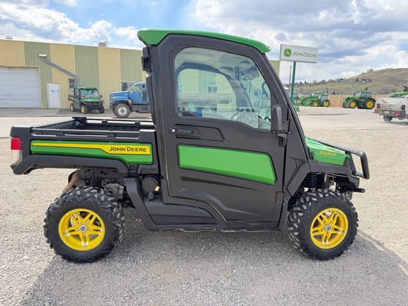 Image of John Deere XUV 835R equipment image 4