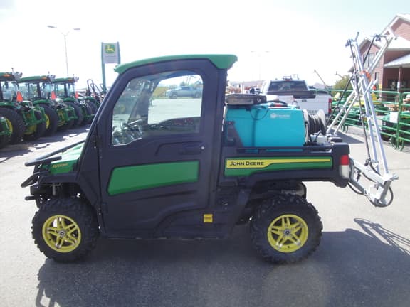Image of John Deere XUV 835R equipment image 2