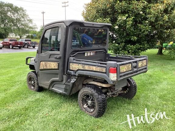 Image of John Deere XUV 835R equipment image 2
