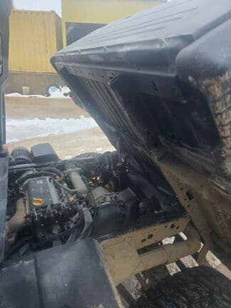 Image of John Deere XUV 835R equipment image 1