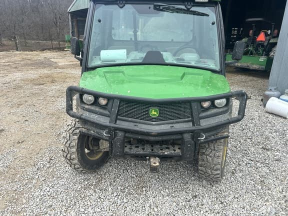 Image of John Deere XUV 835R equipment image 1