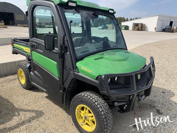 Image of John Deere XUV 835R Primary image