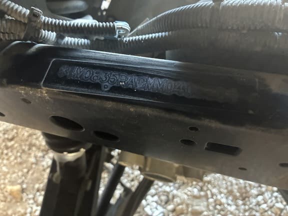 Image of John Deere XUV 835R equipment image 1