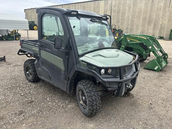Image of John Deere XUV 835R equipment image 2