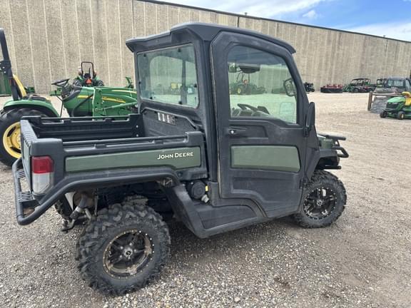 Image of John Deere XUV 835R equipment image 3