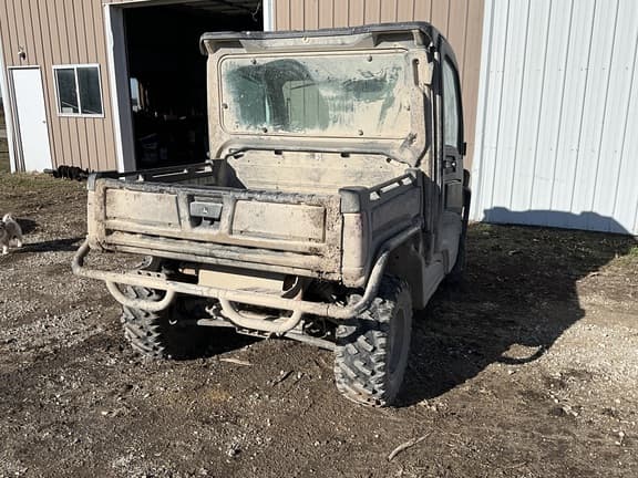 Image of John Deere XUV 835R equipment image 1