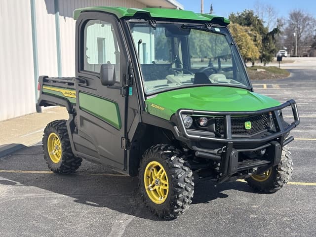 Image of John Deere XUV 835R equipment image 2