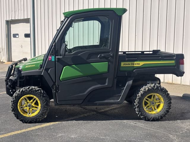 Image of John Deere XUV 835R equipment image 4