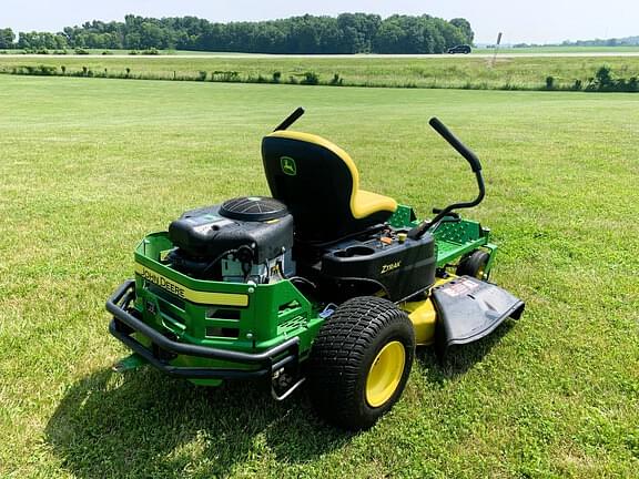 Image of John Deere Z335E equipment image 4