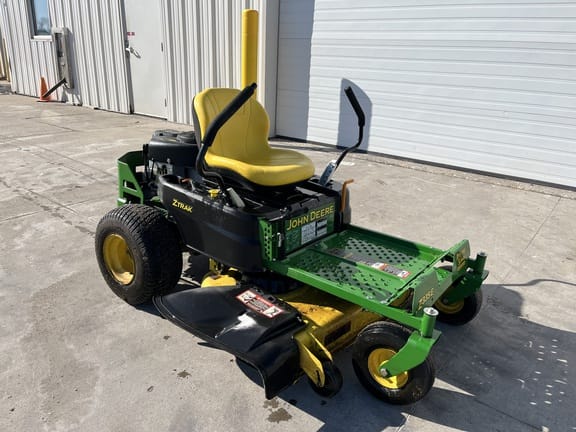 2021 John Deere Z335E Equipment Image0