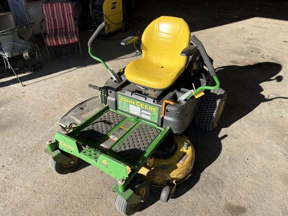 2021 John Deere Z345R Equipment Image0