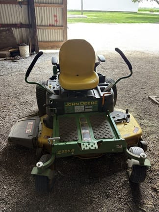 2021 John Deere Z355R Equipment Image0