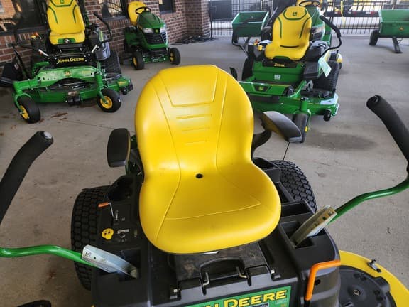 Image of John Deere Z375R equipment image 4