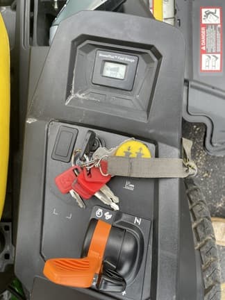 Image of John Deere Z515E equipment image 4