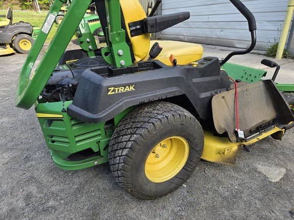 Image of John Deere Z515E equipment image 3