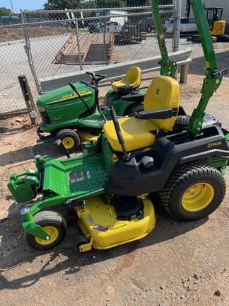 2021 John Deere Z515E Equipment Image0