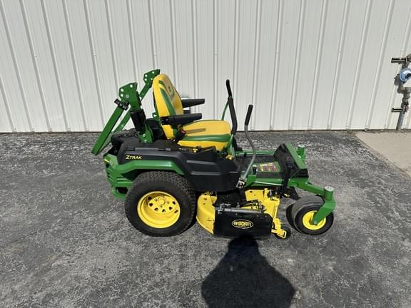 Image of John Deere Z545R equipment image 3