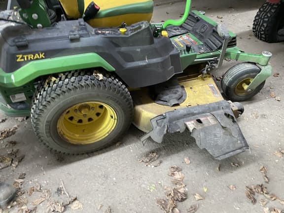 Image of John Deere Z545R equipment image 4