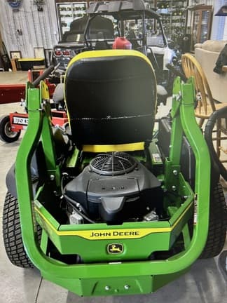 Image of John Deere Z720E equipment image 2