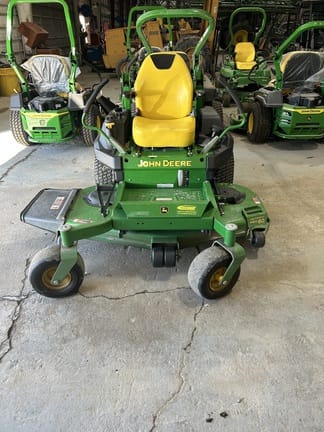 2021 John Deere Z735M Equipment Image0