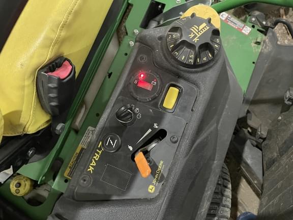 Image of John Deere Z740R equipment image 1