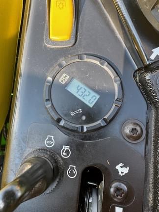 Image of John Deere Z915E equipment image 4
