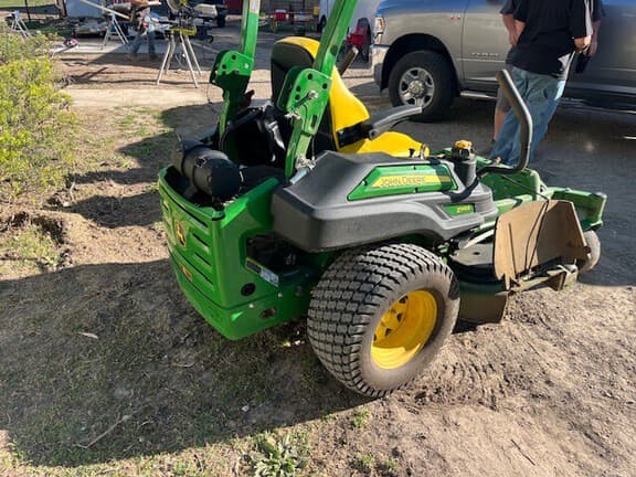Image of John Deere Z915E equipment image 3