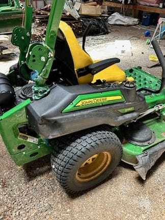 2021 John Deere Z915E Equipment Image0