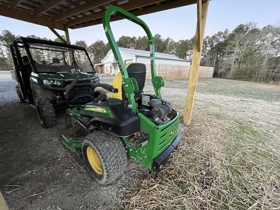 Image of John Deere Z920M equipment image 1
