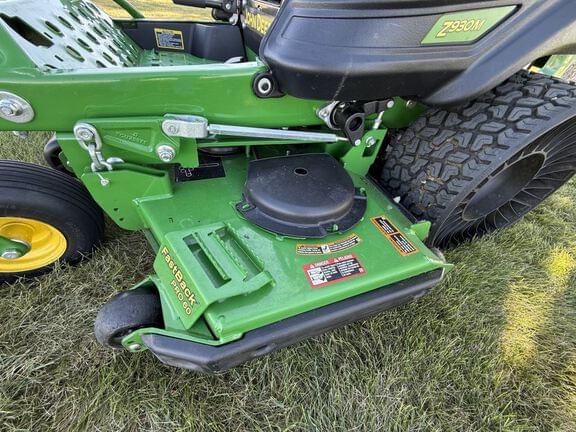 Image of John Deere Z930M equipment image 4