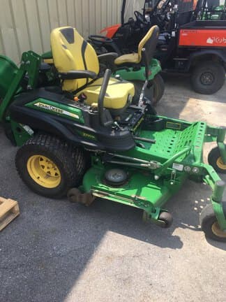 Image of John Deere Z930M equipment image 1