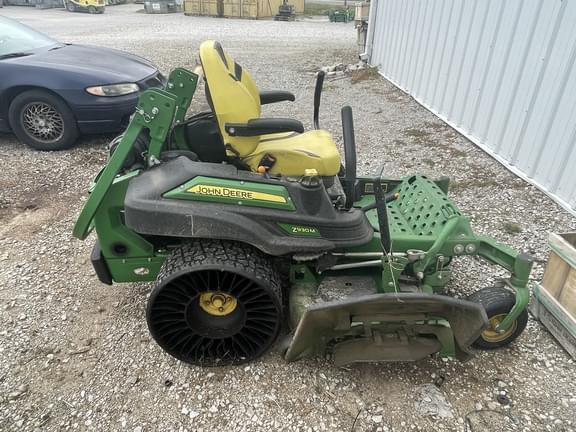 Image of John Deere Z930M equipment image 3