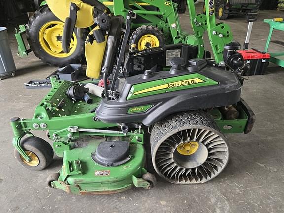 Image of John Deere Z930R Primary image