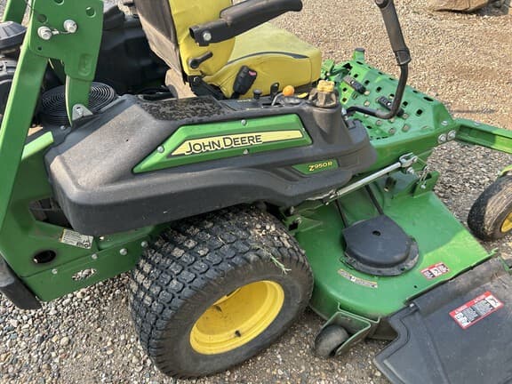 Image of John Deere Z950R equipment image 1