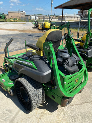 Image of John Deere Z960M equipment image 4